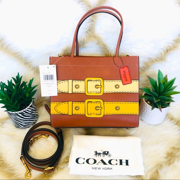 Coach Cashin C9814 Carry 22 Trompe L'oeil Print - Spring 2022 Runway Collection - Picture 3 of 14